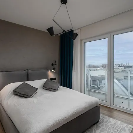 View Apartment, Free Underground Parking, Square 6 Min 公寓