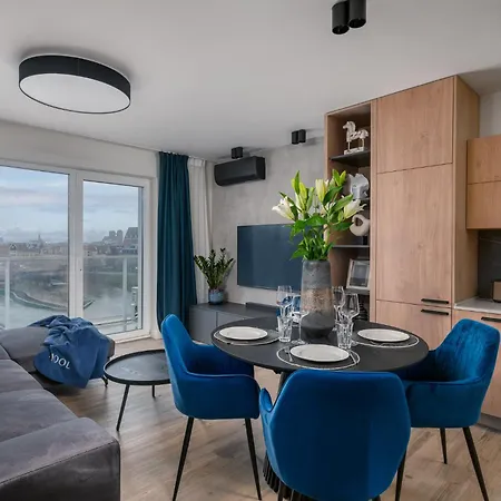 View Apartment, Free Underground Parking, Square 6 Min Апартаменти
